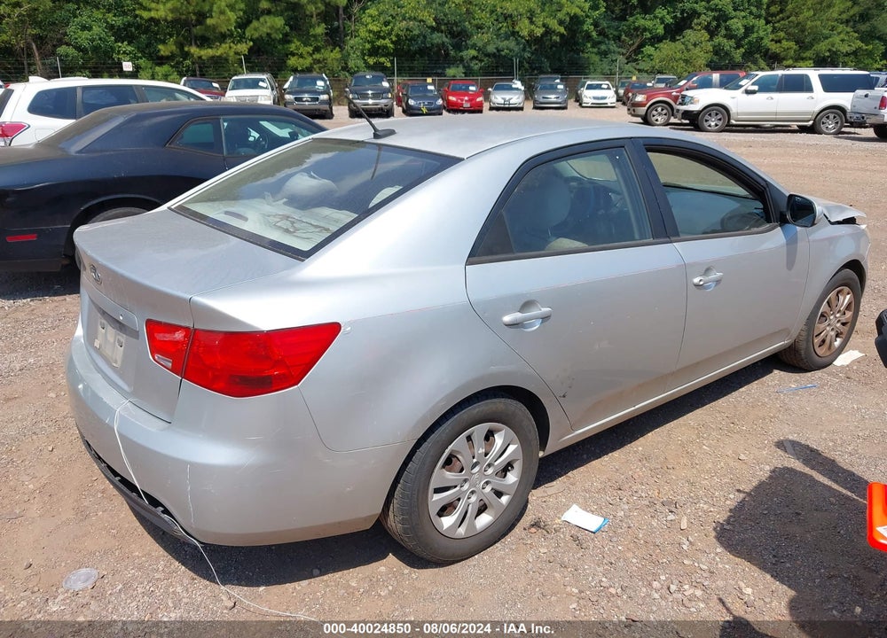 2010 KIA FORTE LX VIN: KNAFT4A29A5047361