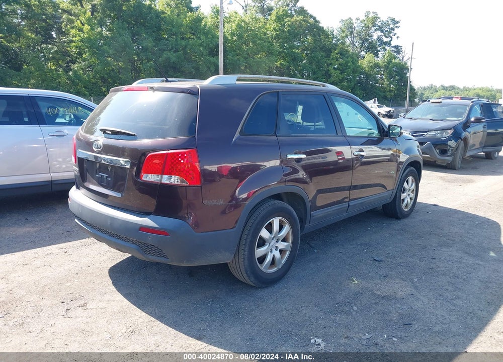 2011 KIA SORENTO LX VIN: 5XYKT4A11BG101687