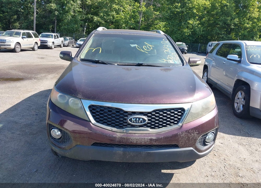 2011 KIA SORENTO LX VIN: 5XYKT4A11BG101687