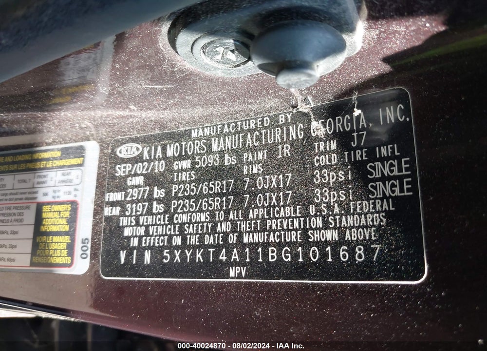 2011 KIA SORENTO LX VIN: 5XYKT4A11BG101687