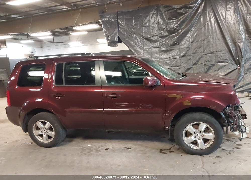 2010 HONDA PILOT EX-L VIN: 5FNYF4H57AB026459