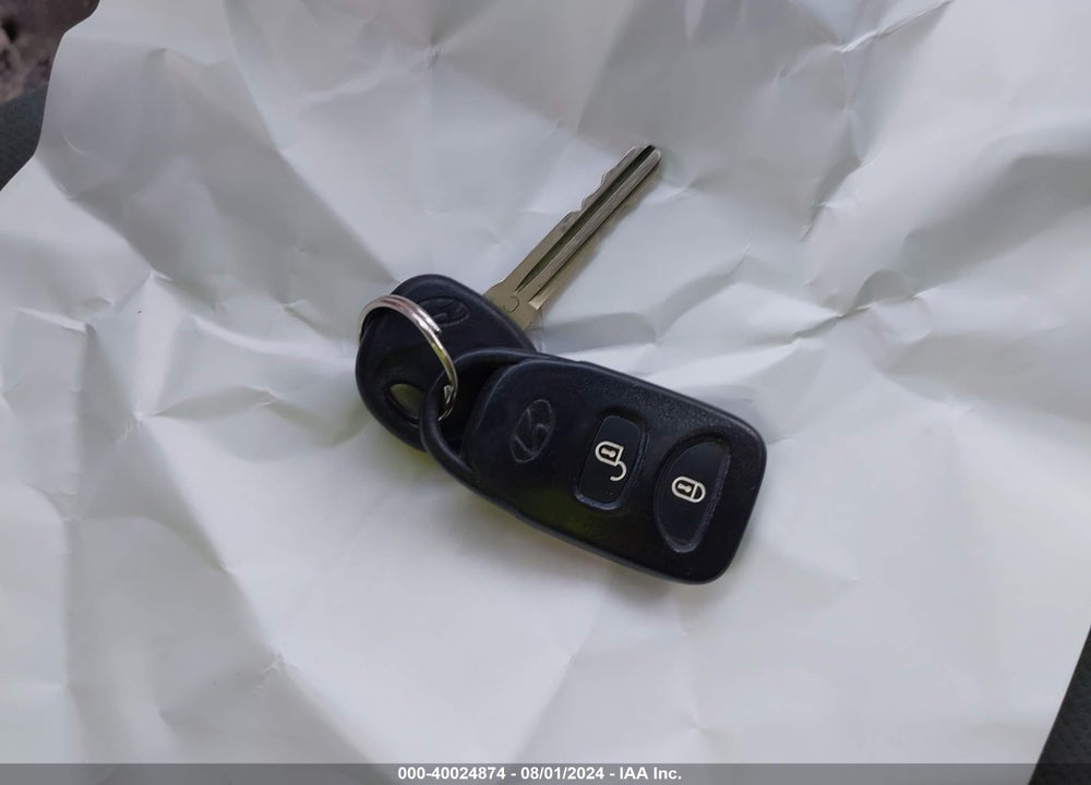 2012 HYUNDAI SANTA FE GLS VIN: 5XYZGDABXCG159973