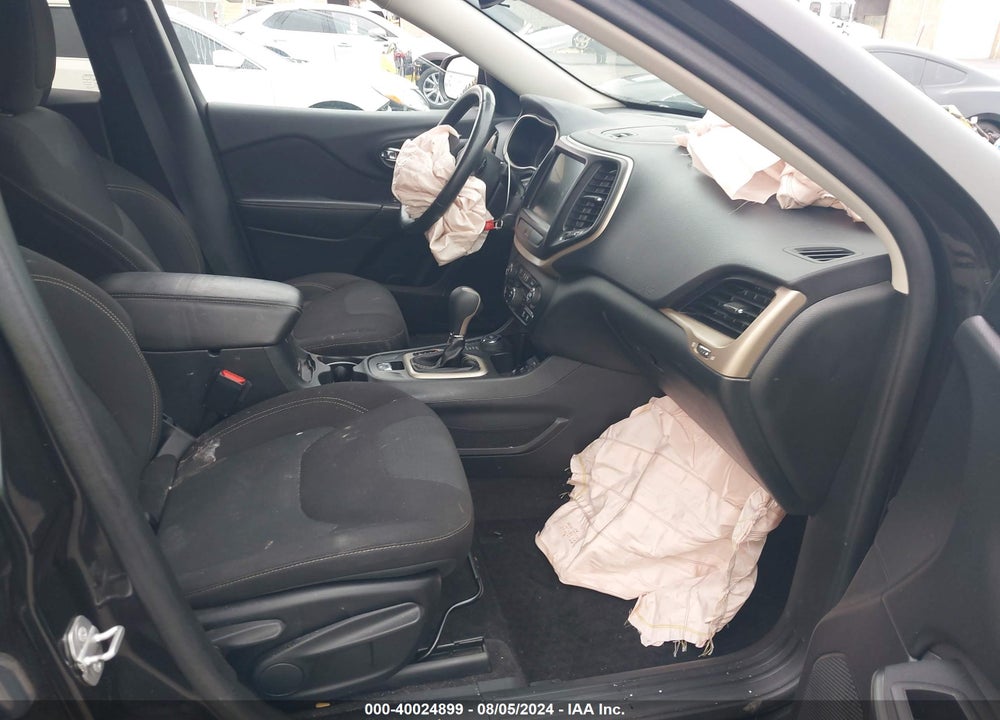 2016 JEEP CHEROKEE VIN: 1C4PJMCS1GW174733