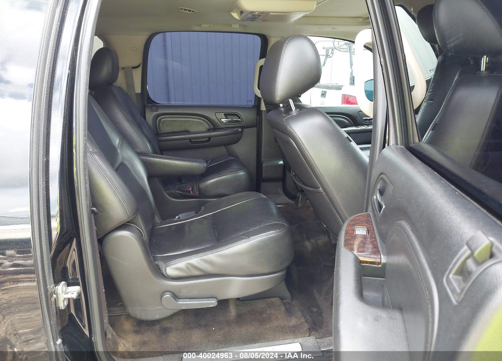2012 GMC YUKON XL 1500 DENALI VIN: 1GKS2MEF0CR140495