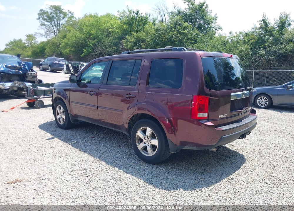 2011 HONDA PILOT EX VIN: 5FNYF4H44BB064420