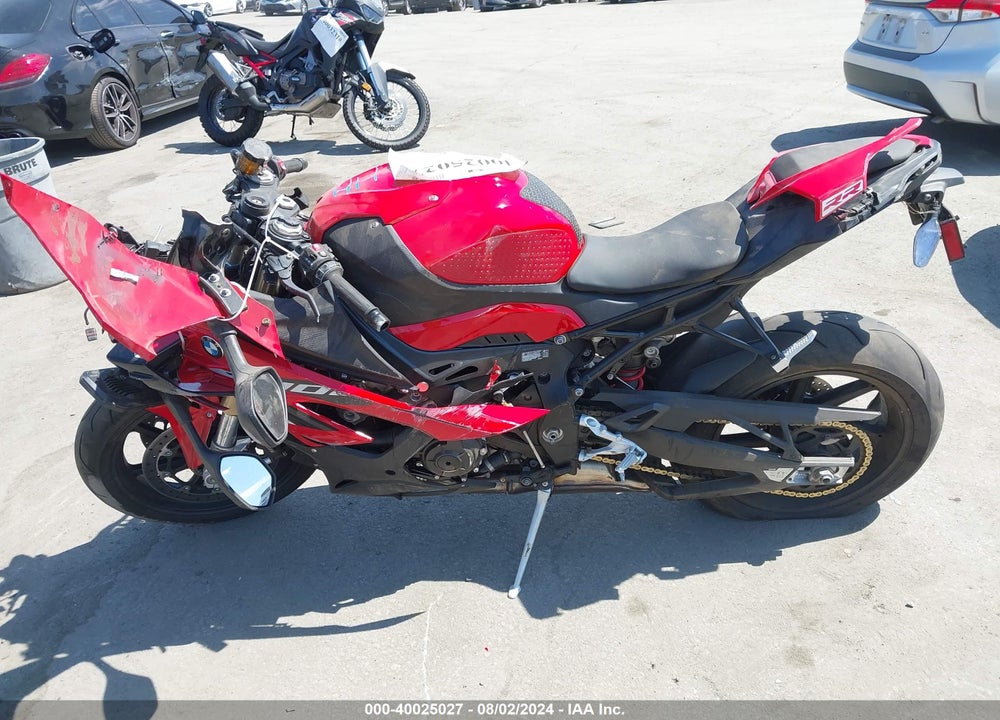 2024 BMW S 1000 RR VIN: WB10E6309R6J56125