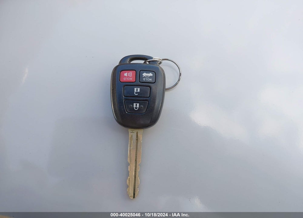 2015 TOYOTA CAMRY SE VIN: 4T1BF1FK4FU981436