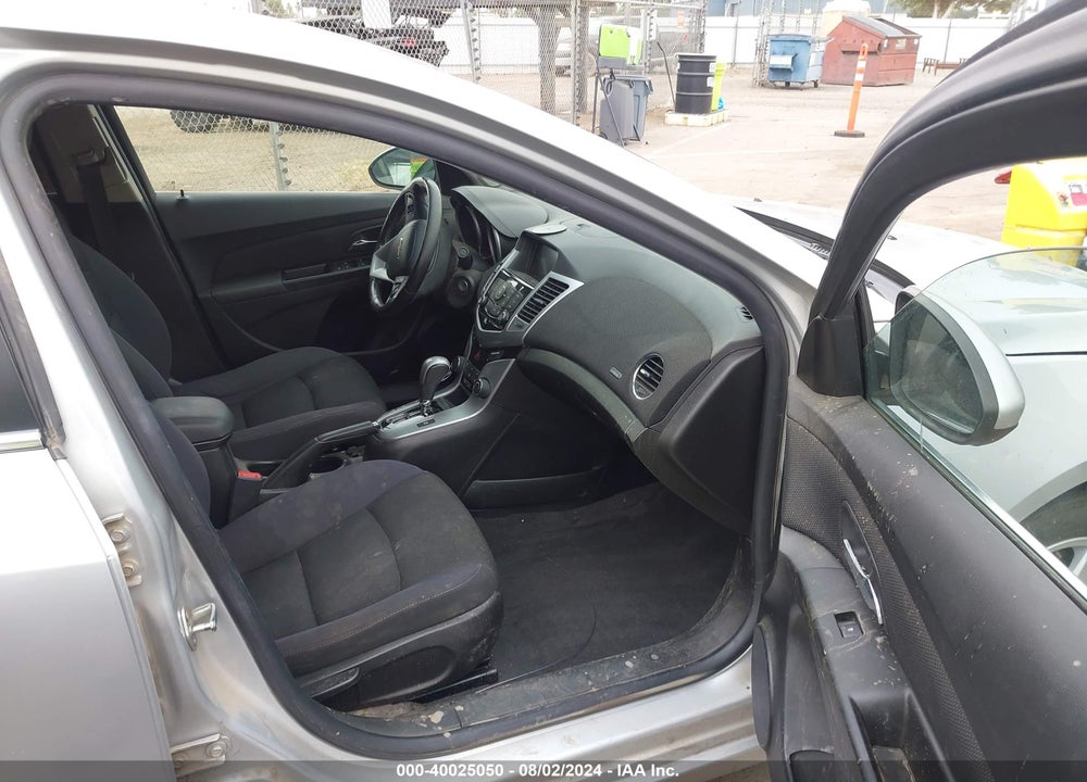 2014 CHEVROLET CRUZE 1LT AUTO VIN: 1G1PC5SBXE7413004