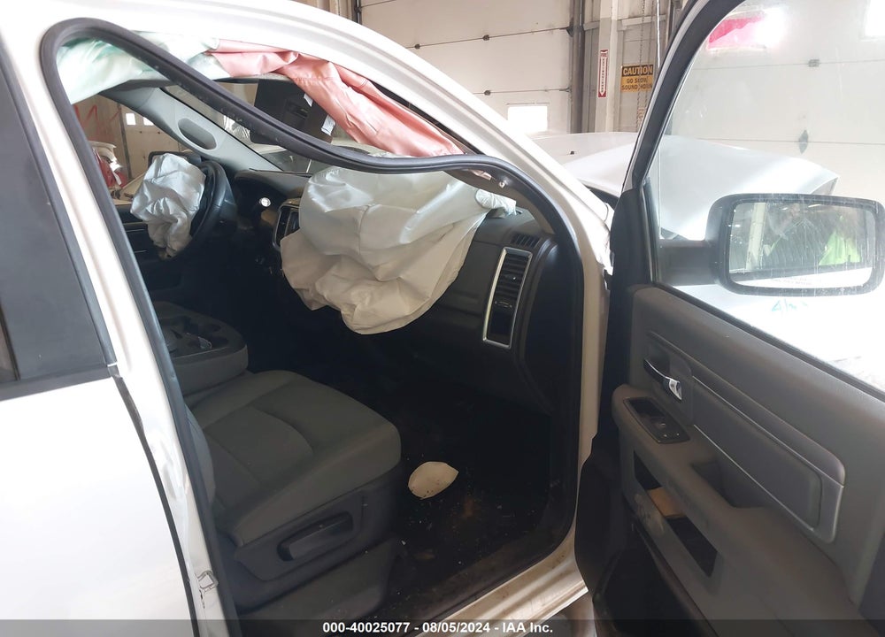 2013 RAM 1500 SLT VIN: 1C6RR7LT8DS696278