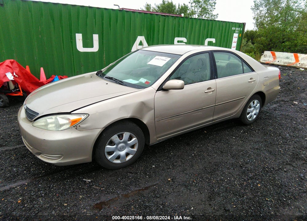 2004 TOYOTA CAMRY LE VIN: 4T1BE32KX4U845667