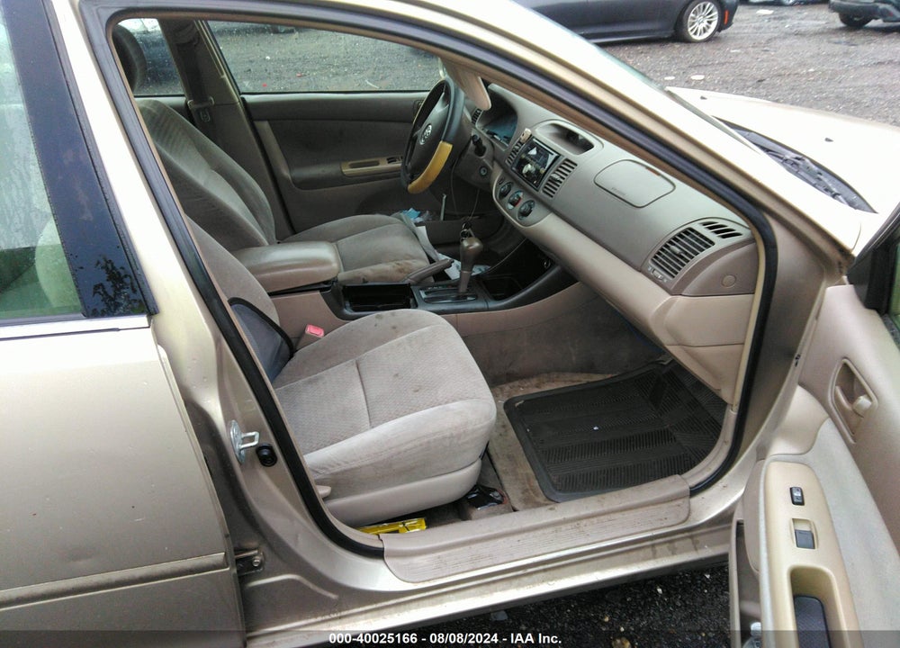 2004 TOYOTA CAMRY LE VIN: 4T1BE32KX4U845667