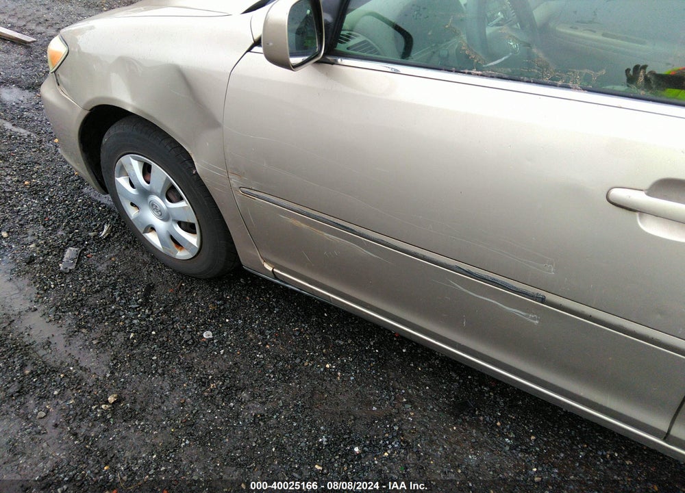 2004 TOYOTA CAMRY LE VIN: 4T1BE32KX4U845667