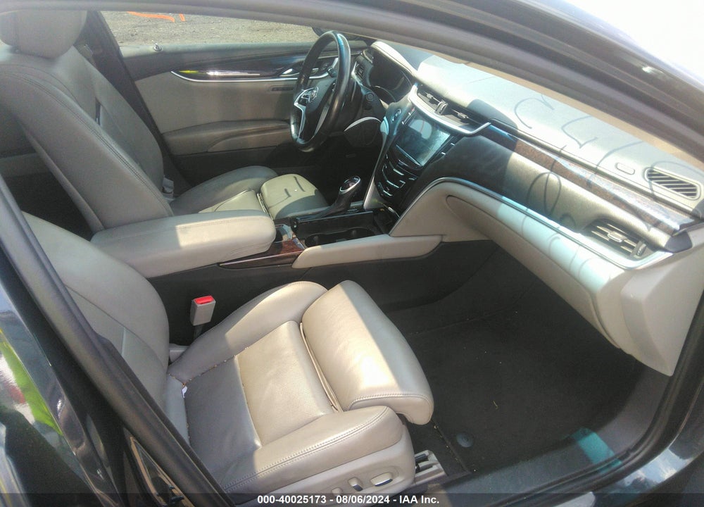 2013 CADILLAC XTS LUXURY VIN: 2G61R5S33D9100588