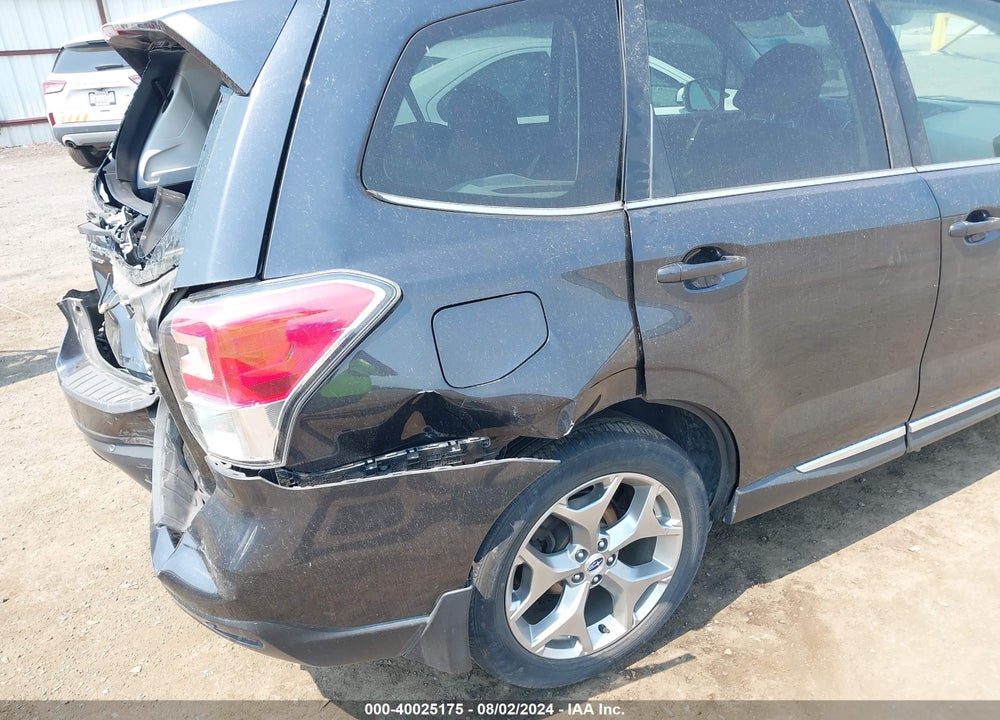 2018 SUBARU FORESTER 2.5I TOURING VIN: JF2SJAWCXJH494921
