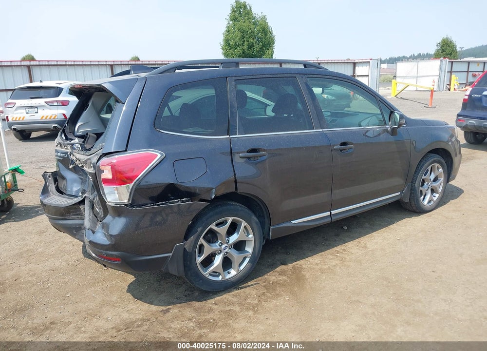 2018 SUBARU FORESTER 2.5I TOURING VIN: JF2SJAWCXJH494921