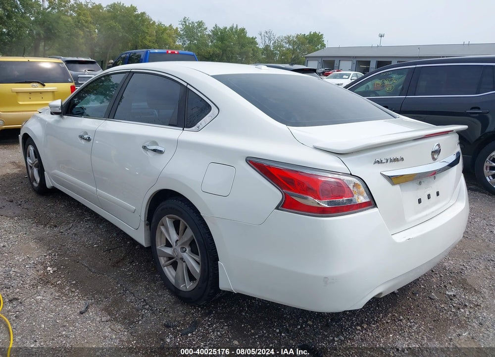 2015 NISSAN ALTIMA 2.5 SV VIN: 1N4AL3AP9FC241285