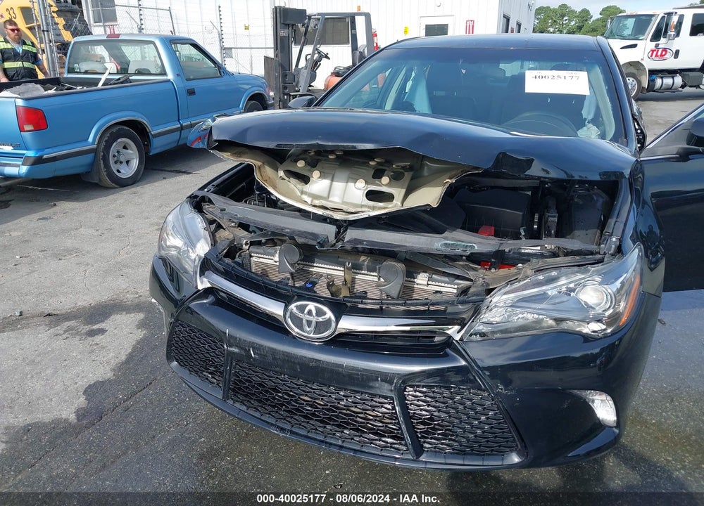 2017 TOYOTA CAMRY SE VIN: 4T1BF1FK5HU666454