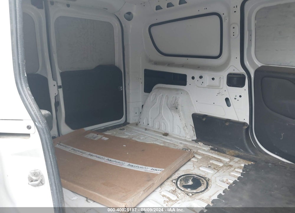 2015 RAM PROMASTER CITY TRADESMAN SLT VIN: ZFBERFBT8F6193139