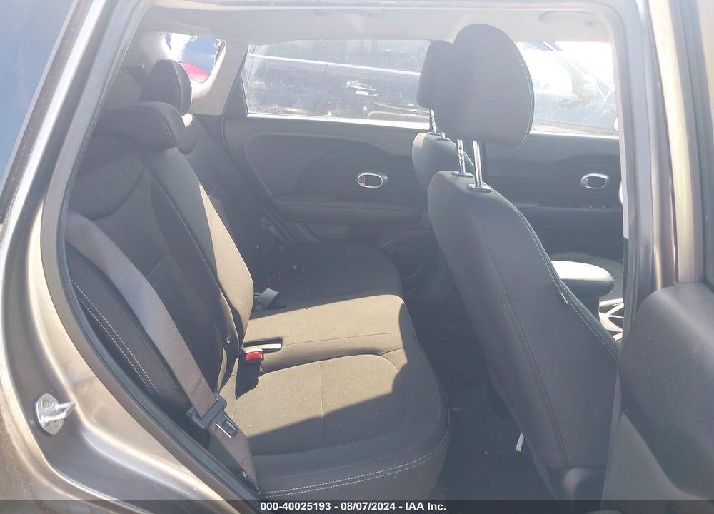 2018 KIA SOUL VIN: KNDJN2A21J7598349