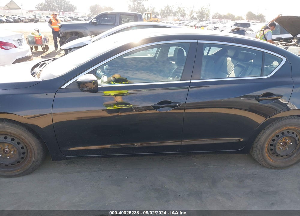 2013 ACURA ILX 2.0L VIN: 19VDE1F7XDE004527