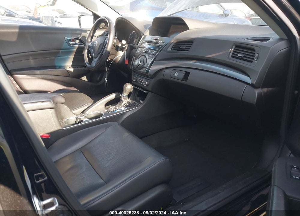 2013 ACURA ILX 2.0L VIN: 19VDE1F7XDE004527