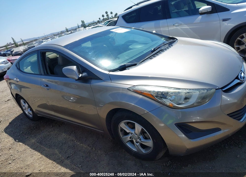 2015 HYUNDAI ELANTRA SE VIN: 5NPDH4AEXFH558526