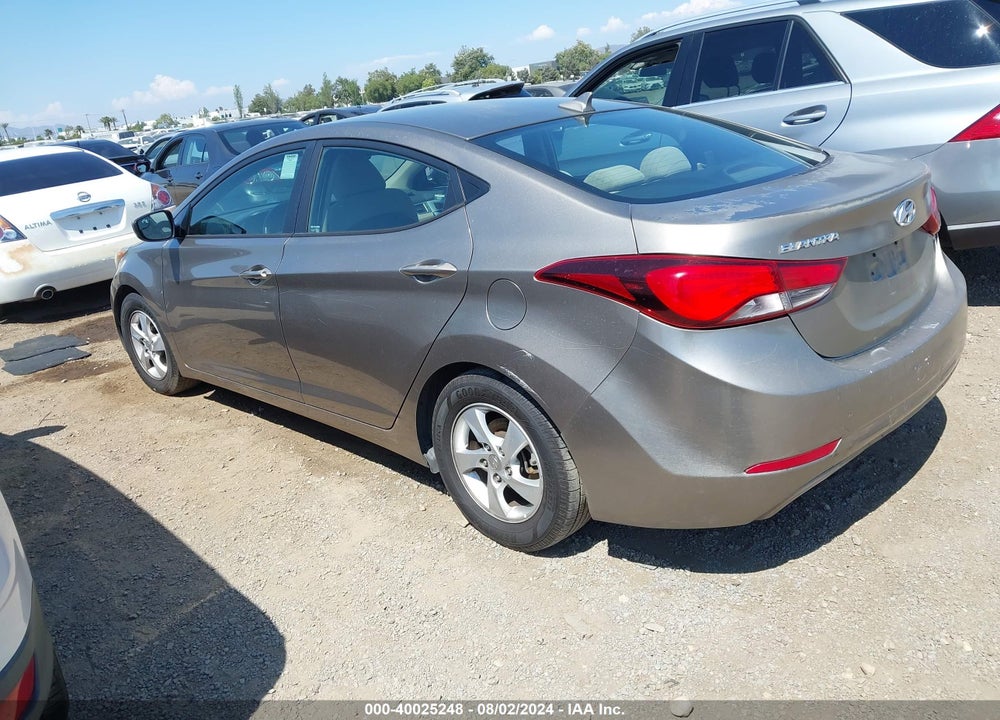 2015 HYUNDAI ELANTRA SE VIN: 5NPDH4AEXFH558526