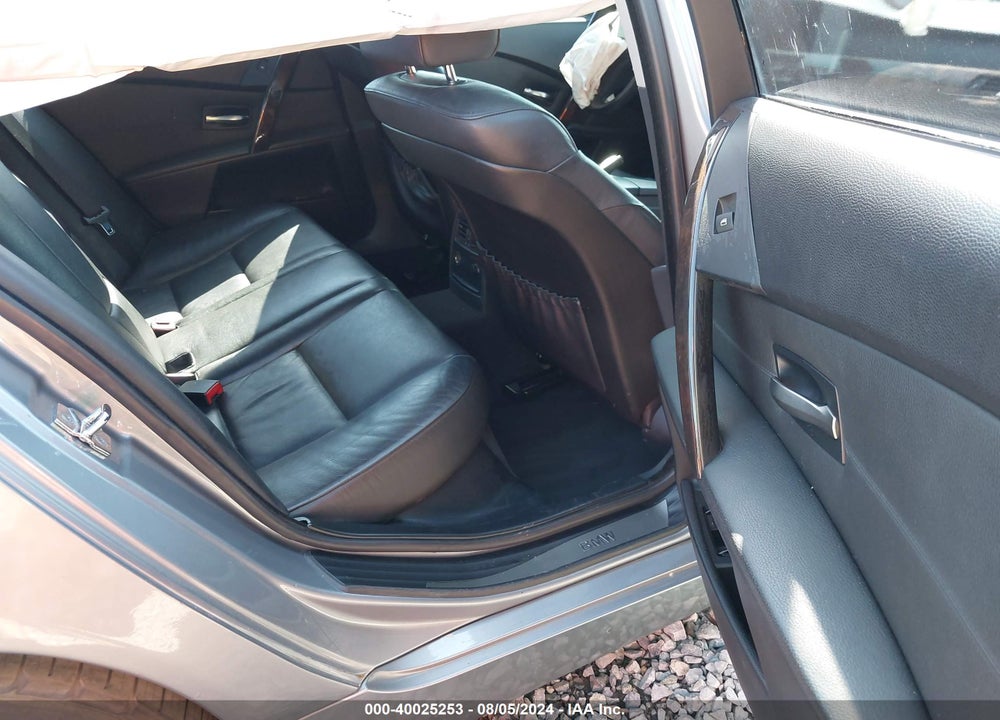 2004 BMW 525I VIN: WBANA53524B852557