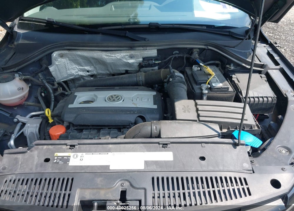 2017 VOLKSWAGEN TIGUAN 2.0T/2.0T S VIN: WVGAV7AX2HK046094