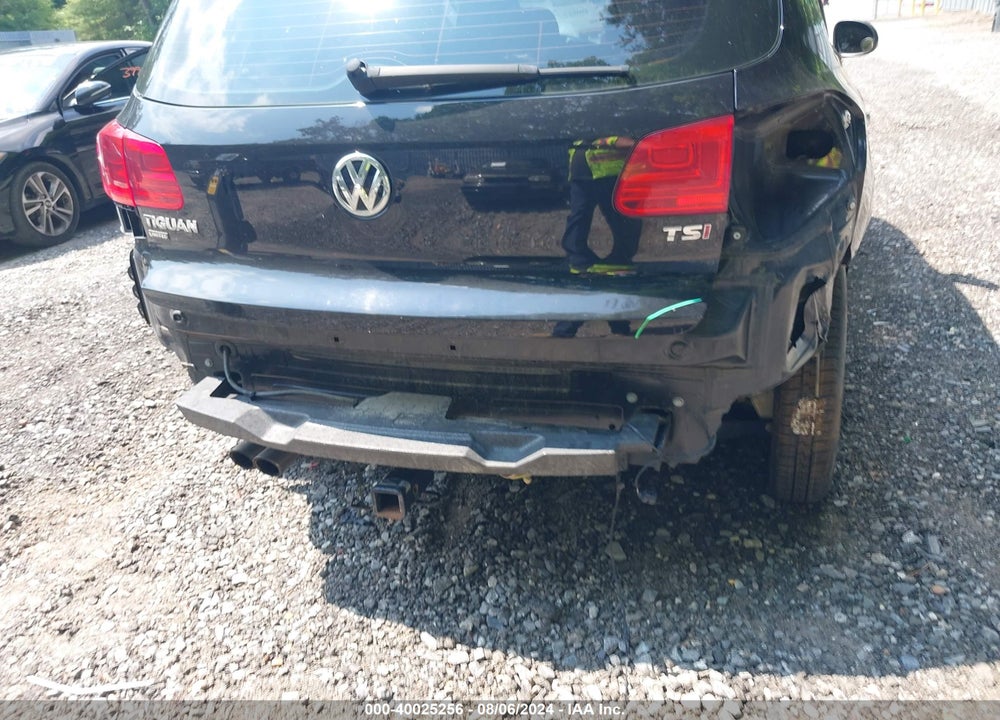2017 VOLKSWAGEN TIGUAN 2.0T/2.0T S VIN: WVGAV7AX2HK046094