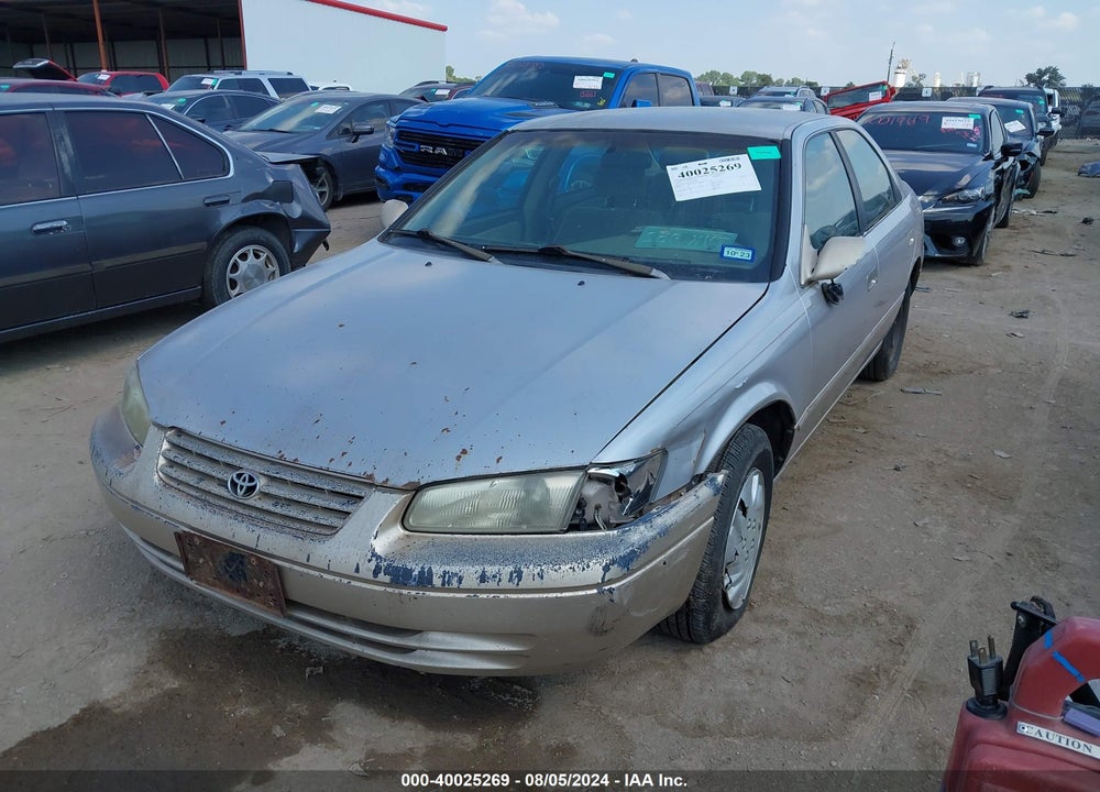1999 TOYOTA CAMRY CE VIN: 4T1BG22K4XU575540