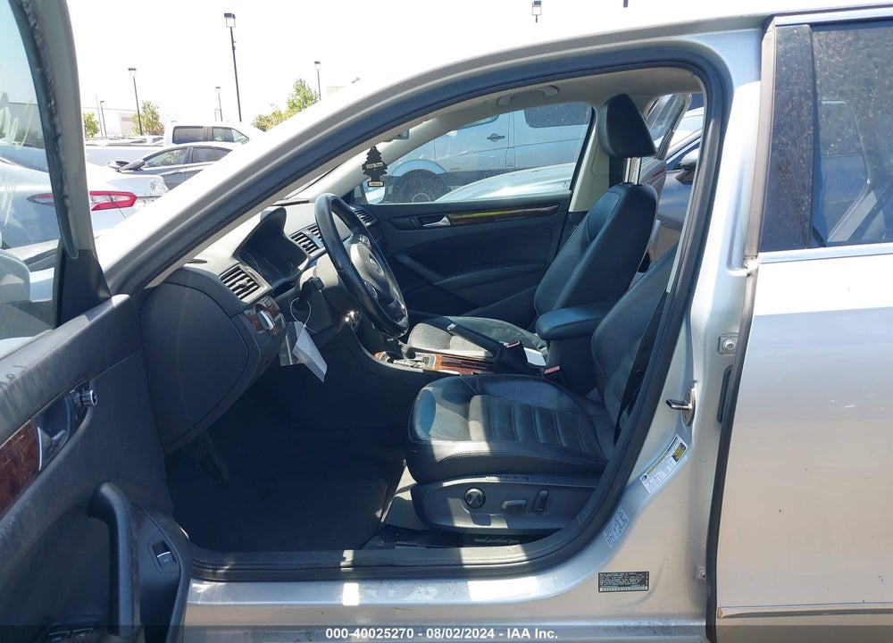 2012 VOLKSWAGEN PASSAT 2.5L SEL PREMIUM VIN: 1VWCP7A36CC028184