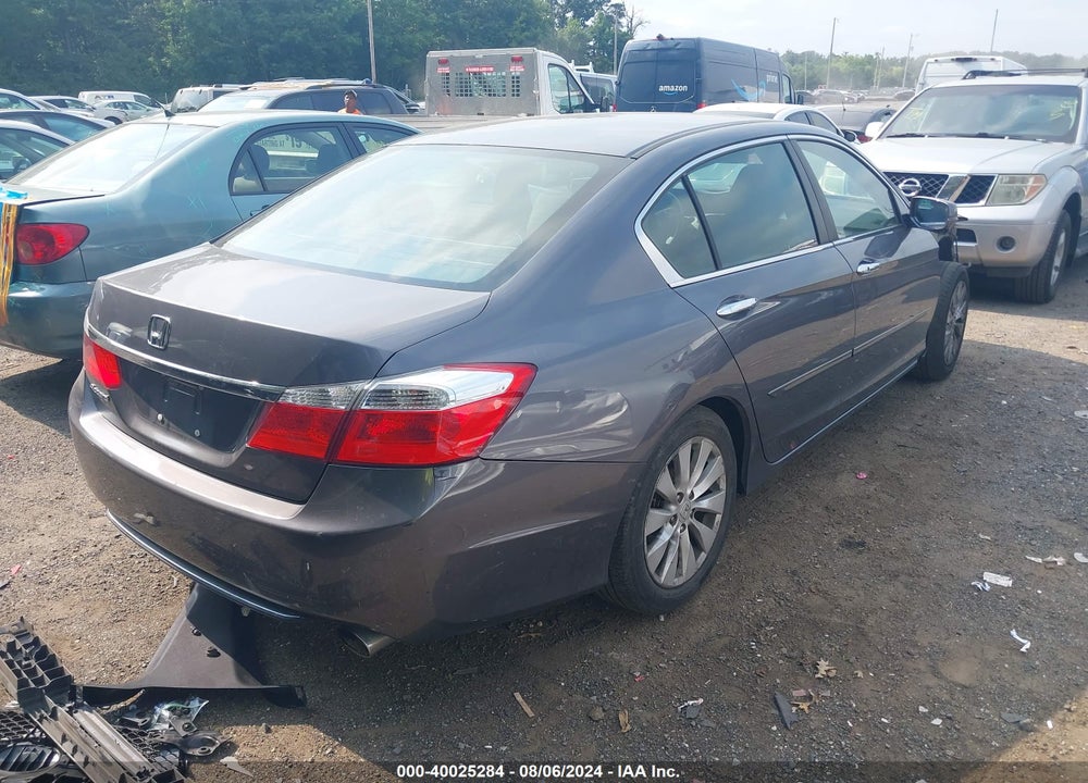 2013 HONDA ACCORD EX VIN: 1HGCR2F72DA012784