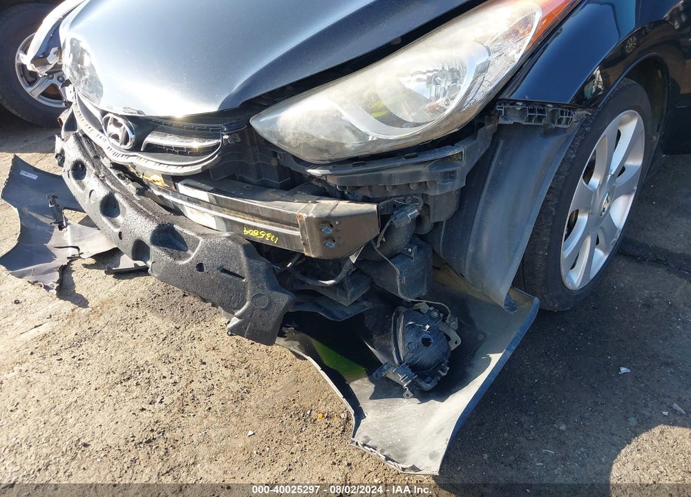 2013 HYUNDAI ELANTRA LIMITED VIN: 5NPDH4AE8DH301393