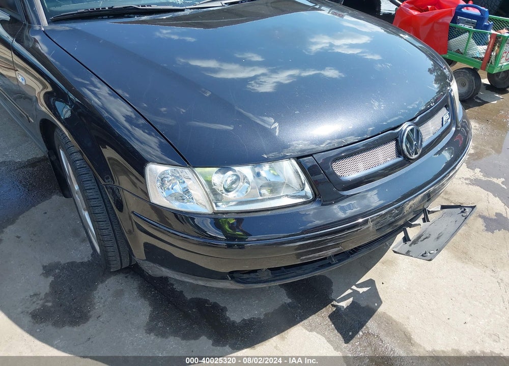 1999 VOLKSWAGEN PASSAT GLS VIN: WVWMA63B3XE508037