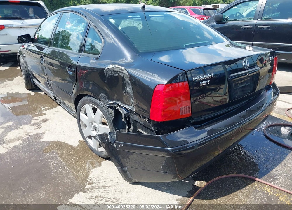 1999 VOLKSWAGEN PASSAT GLS VIN: WVWMA63B3XE508037