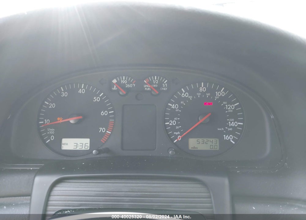 1999 VOLKSWAGEN PASSAT GLS VIN: WVWMA63B3XE508037