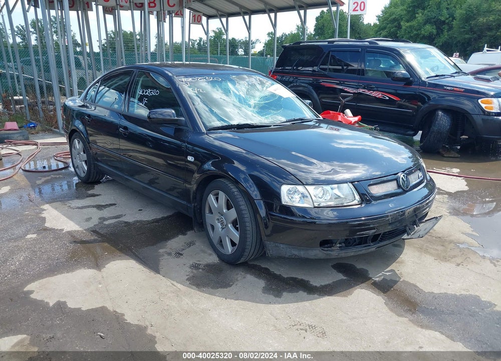 1999 VOLKSWAGEN PASSAT GLS VIN: WVWMA63B3XE508037