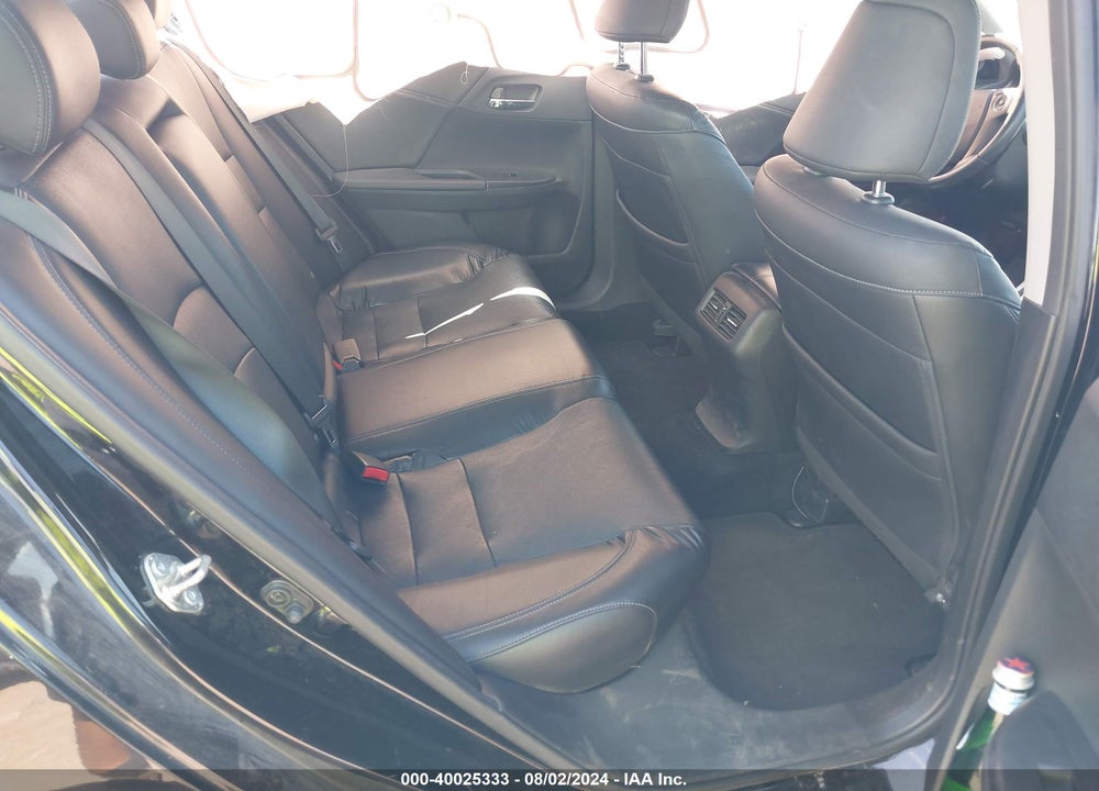 2015 HONDA ACCORD VIN: 1HGCR2F80FA048713