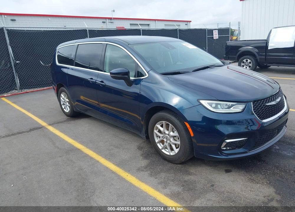 2023 CHRYSLER PACIFICA TOURING L VIN: 2C4RC1BG7PR517262