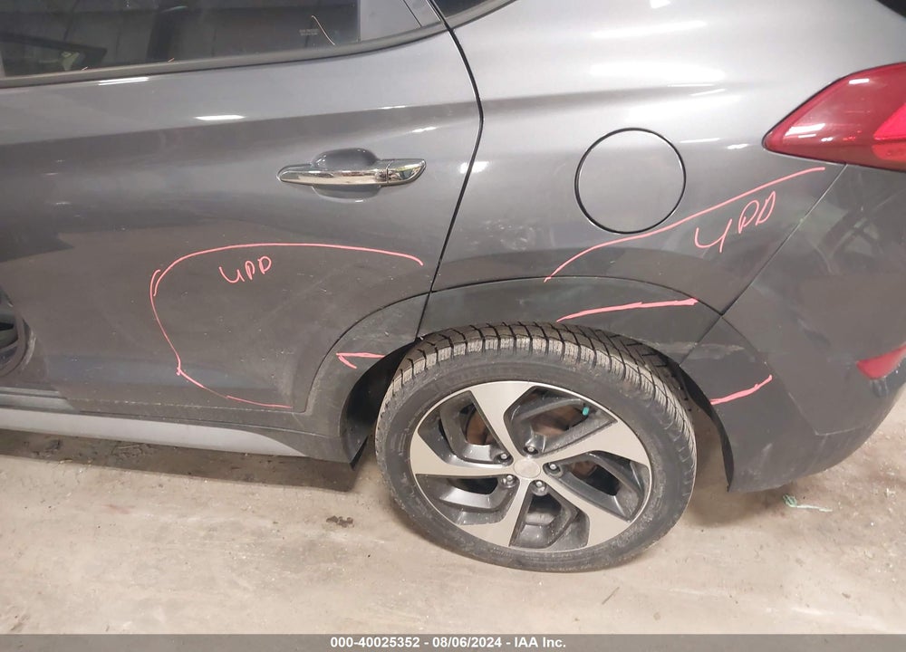 2018 HYUNDAI TUCSON LIMITED VIN: KM8J3CA26JU761280