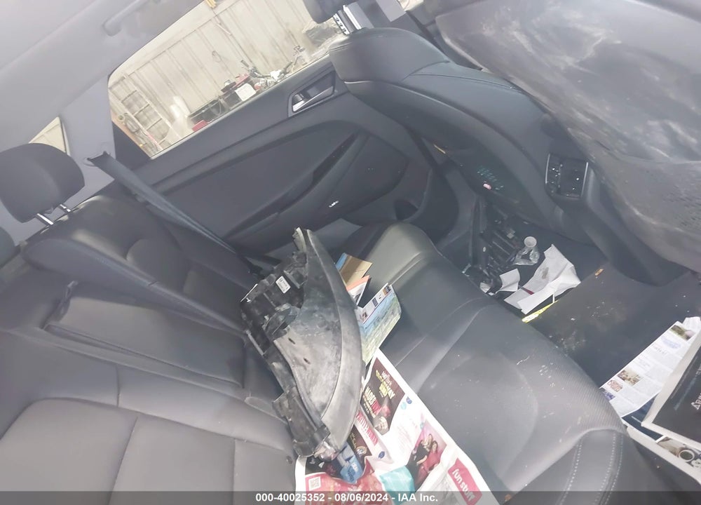 2018 HYUNDAI TUCSON LIMITED VIN: KM8J3CA26JU761280