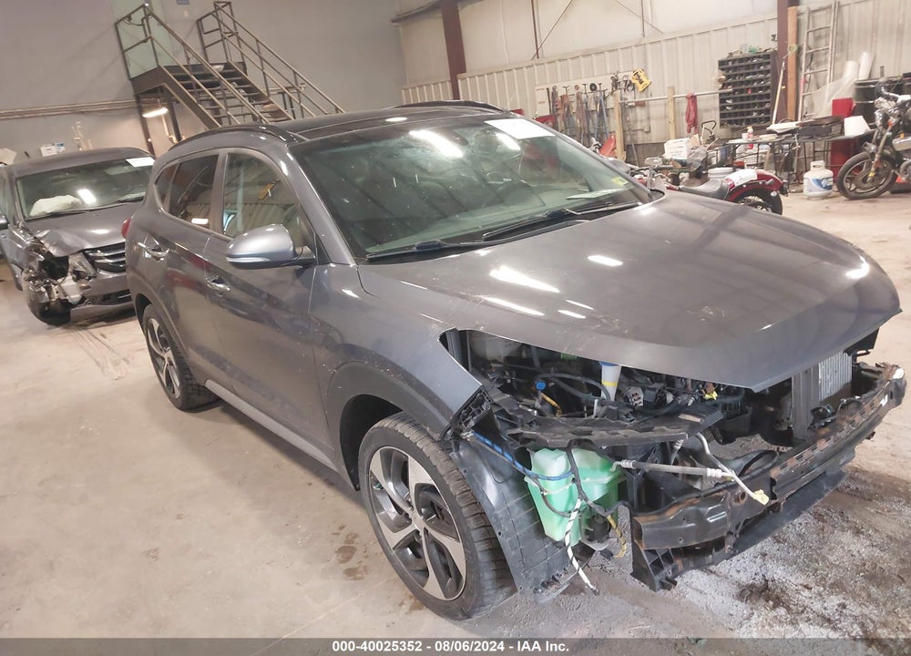 2018 HYUNDAI TUCSON LIMITED VIN: KM8J3CA26JU761280