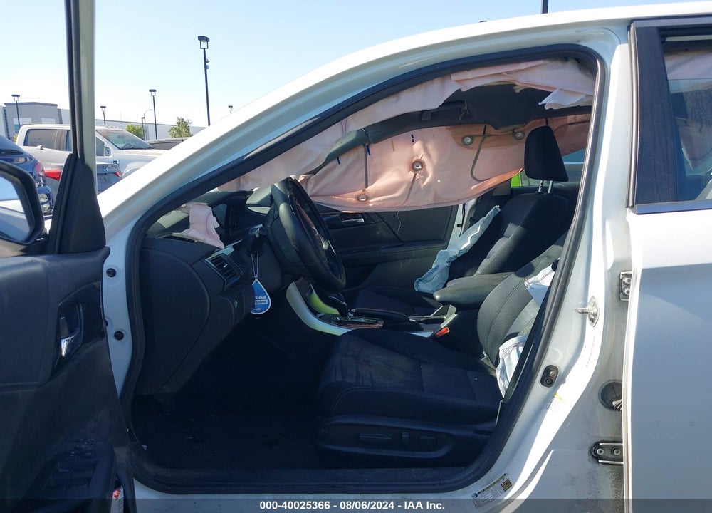 2015 HONDA ACCORD SPORT VIN: 1HGCR2F51FA016777