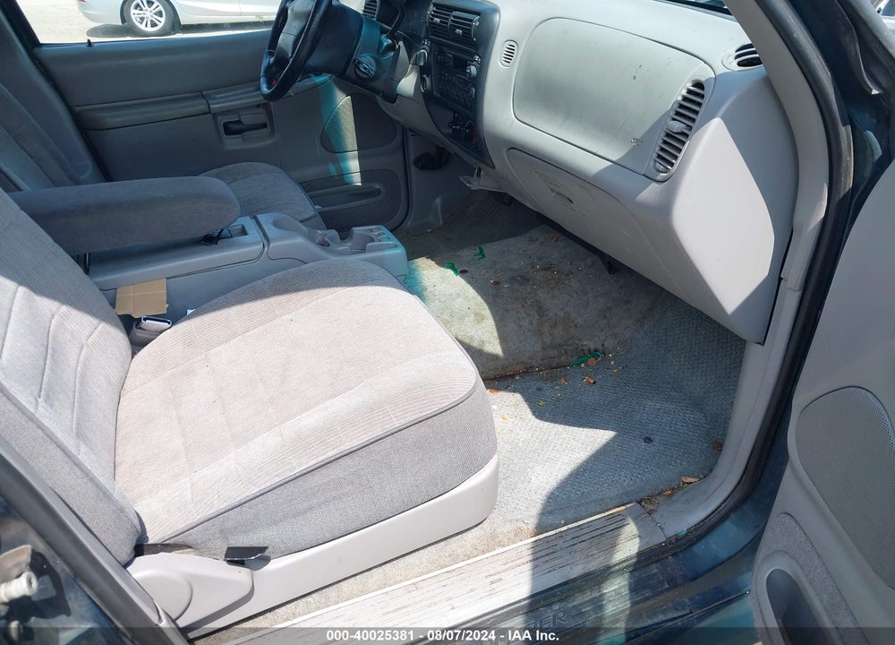 1995 FORD EXPLORER VIN: 1FMDU34X5SZB70458