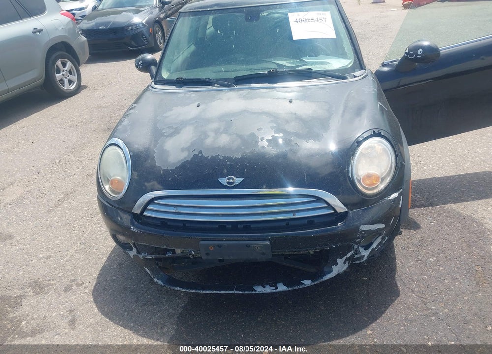 2013 MINI HARDTOP COOPER VIN: WMWSU3C50DT685852