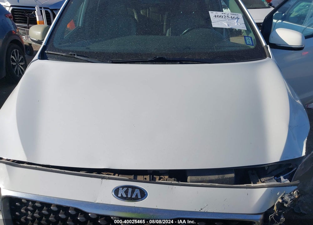 2018 KIA SEDONA LX VIN: KNDMB5C13J6381905