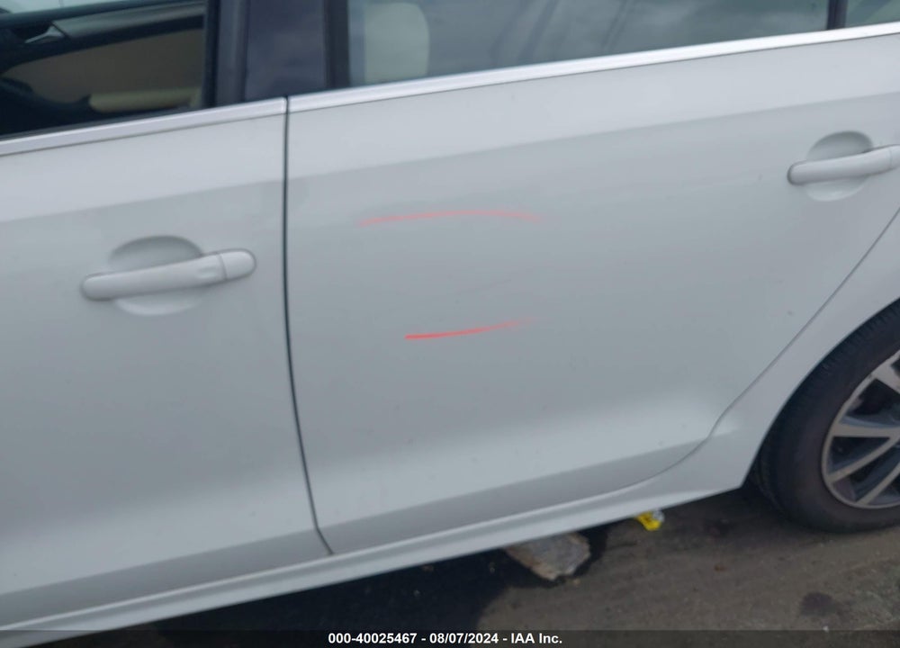 2017 VOLKSWAGEN JETTA 1.4T SE VIN: 3VWDB7AJ0HM230980