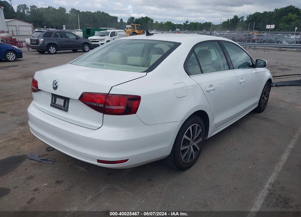 2017 VOLKSWAGEN JETTA 1.4T SE VIN: 3VWDB7AJ0HM230980