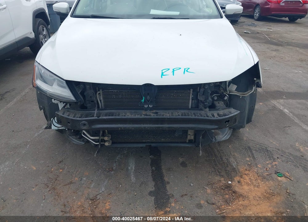 2017 VOLKSWAGEN JETTA 1.4T SE VIN: 3VWDB7AJ0HM230980